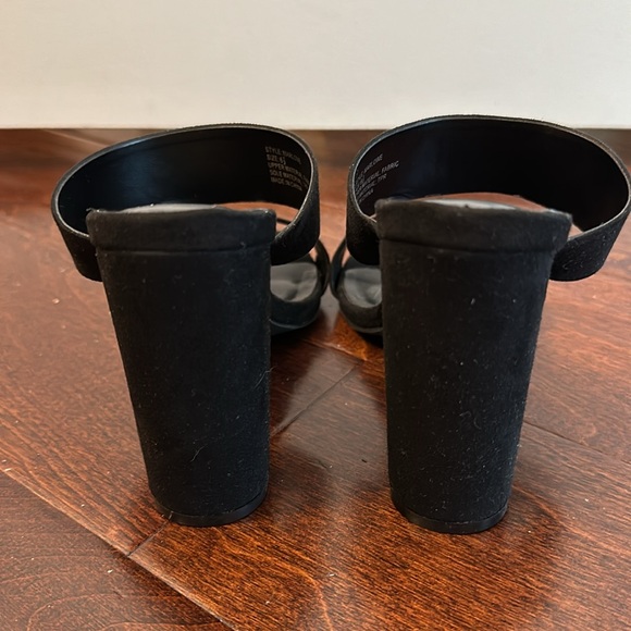 NWOT Lulu’s Heels - Picture 4 of 6